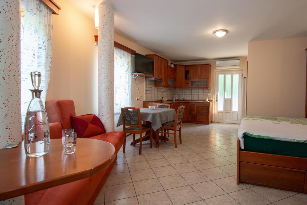 Guest House Kocanija إليرسكا بسترتشا المظهر الخارجي الصورة